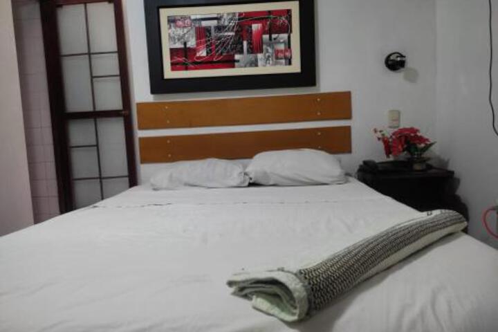 Room 5 of 16