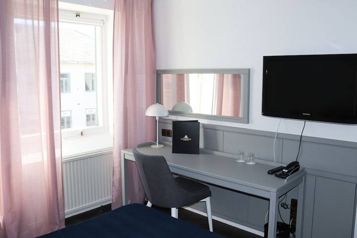 Room 18 of 57