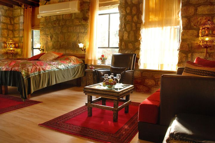 Room 20 of 75