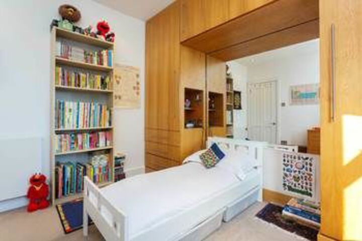 Room 5 of 22