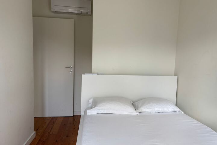 Room 46 of 287