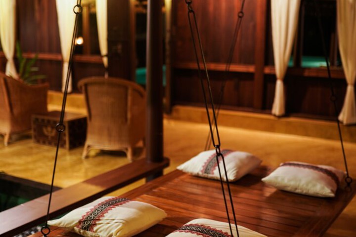 Room 13 of 23