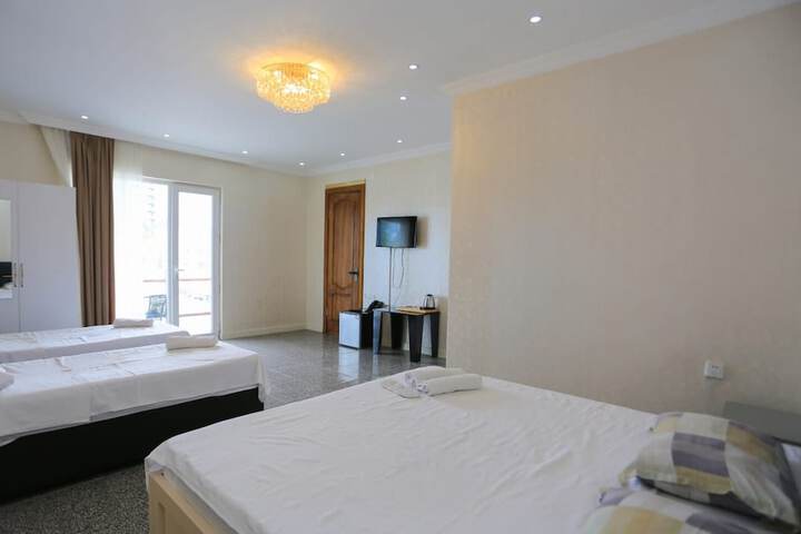 Room 18 of 29