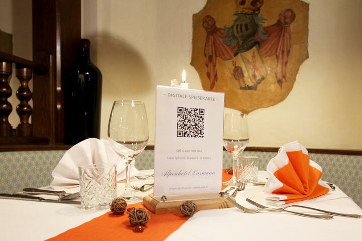 Dining 55 of 71