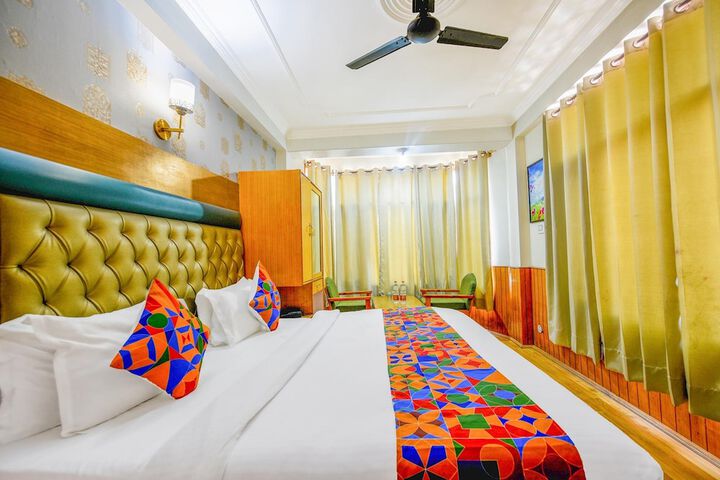 Room 14 of 25