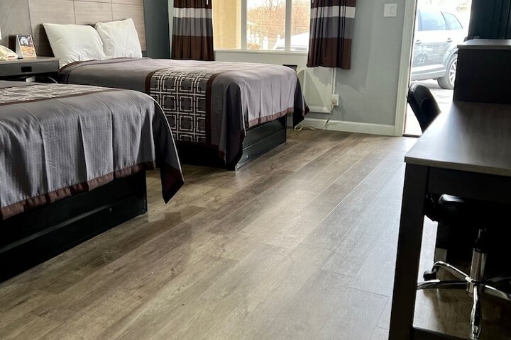 2 Double Beds (17 of 17)