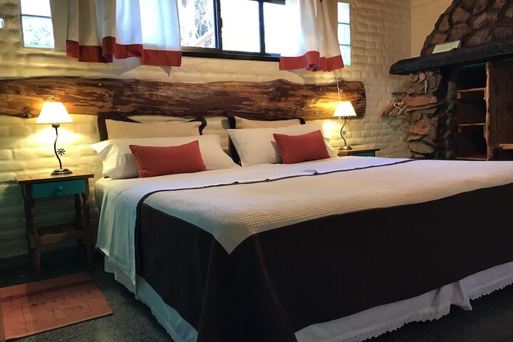 Room 6 of 37