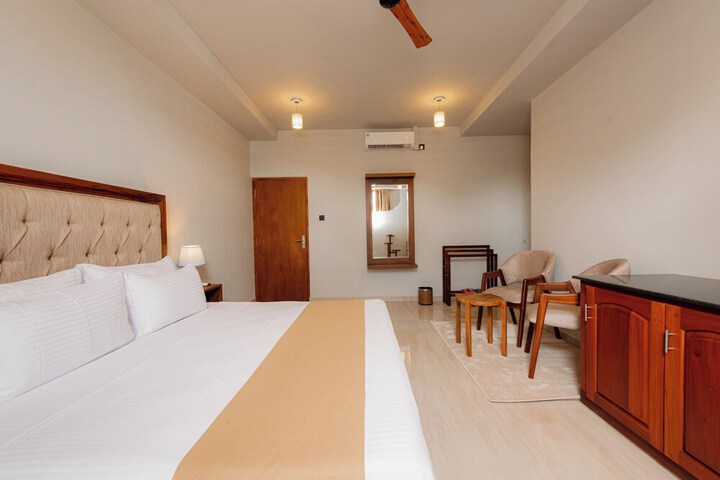 Room 47 of 174