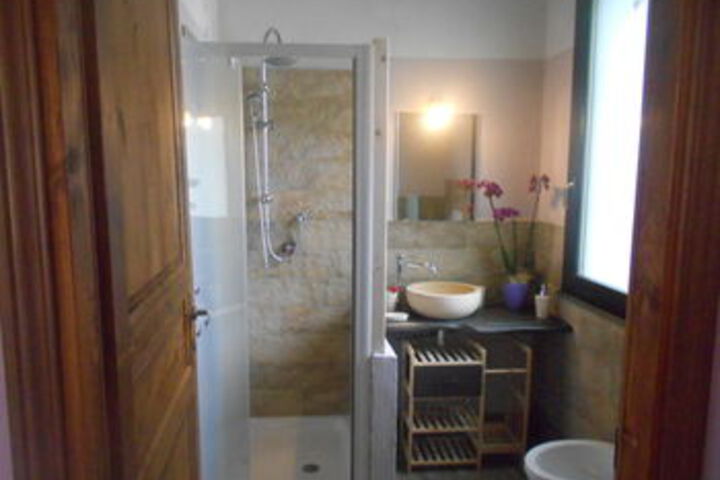 Room 5 of 26