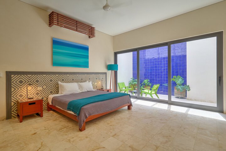 Room 2 of 26