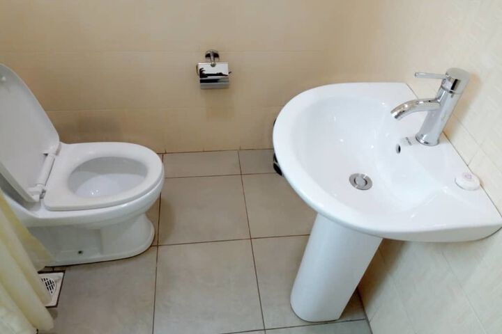 Room 3 of 21