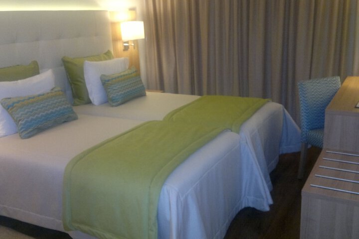 Room 9 of 73
