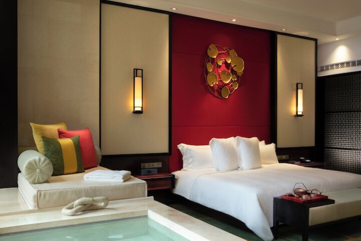 Room 13 of 43