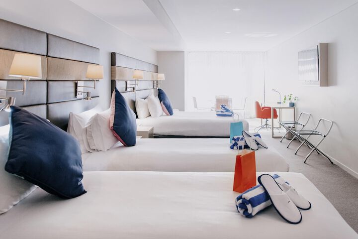 Room 27 of 125
