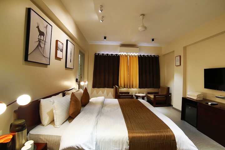 Room 15 of 54