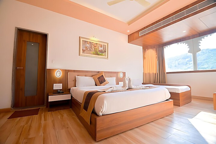 Room 35 of 95