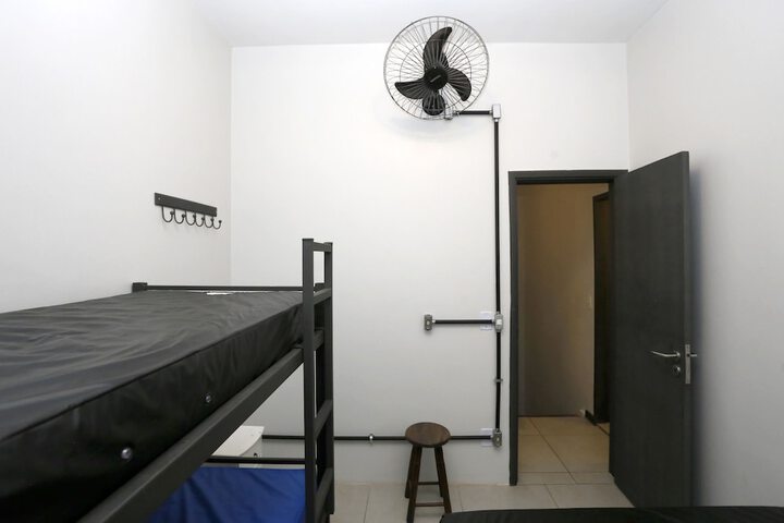 Room 13 of 25