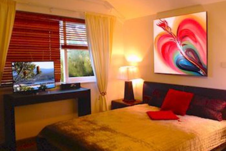 Room 10 of 22