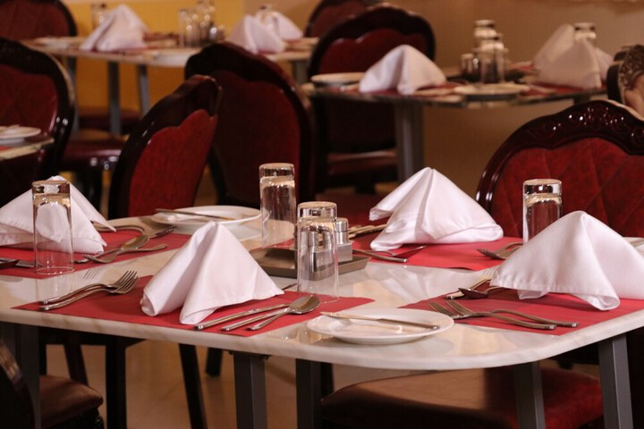 Dining 69 of 88