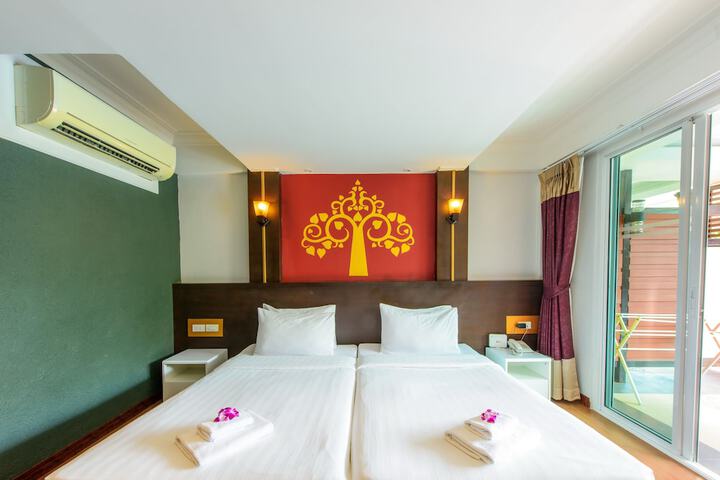 Room 7 of 72