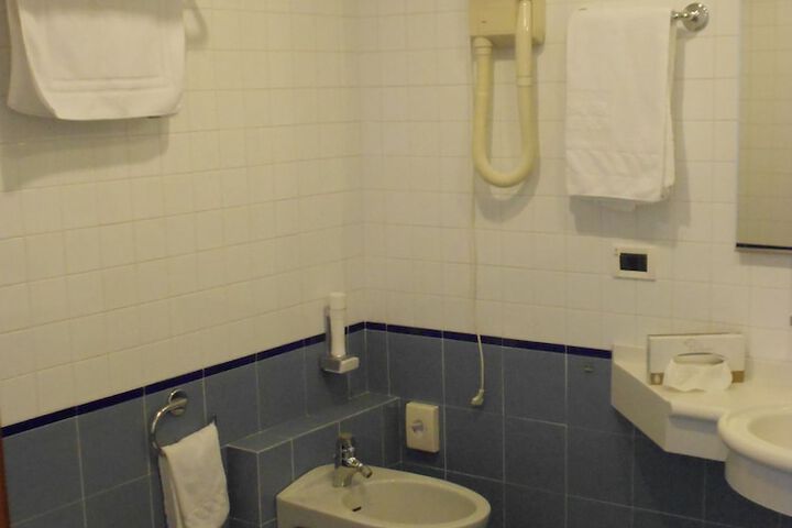 Room 55 of 75