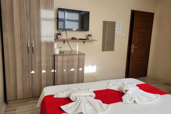 Room 15 of 30