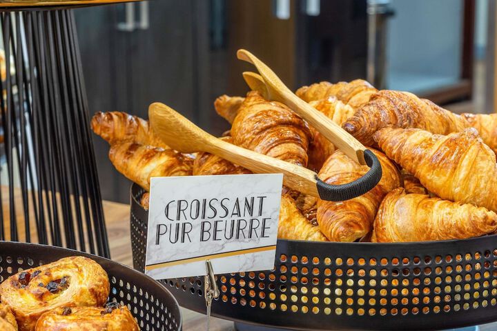 Breakfast/Coffee Service 53 of 72