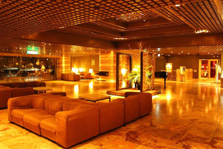 Hotel 4 of 65
