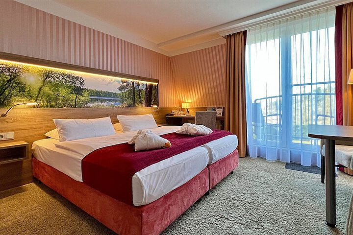 Room 6 of 43