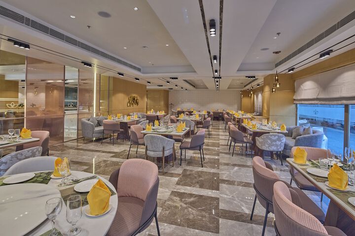 Dining 89 of 126
