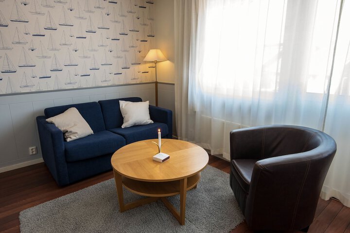 Room 11 of 54