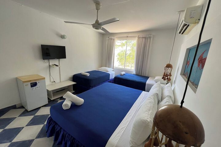 Room 4 of 27