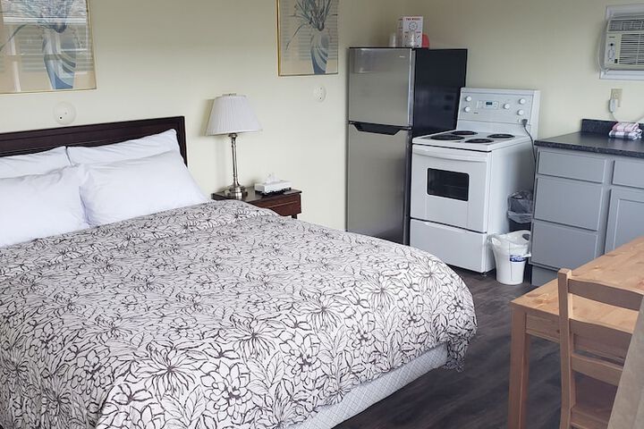 Room 12 of 23