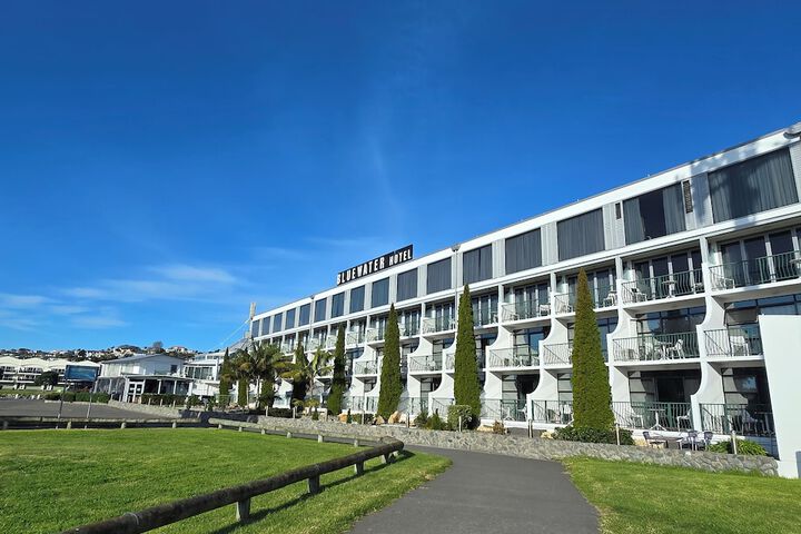 Hotel Exterior 51 of 53