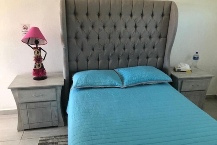 Room 11 of 30