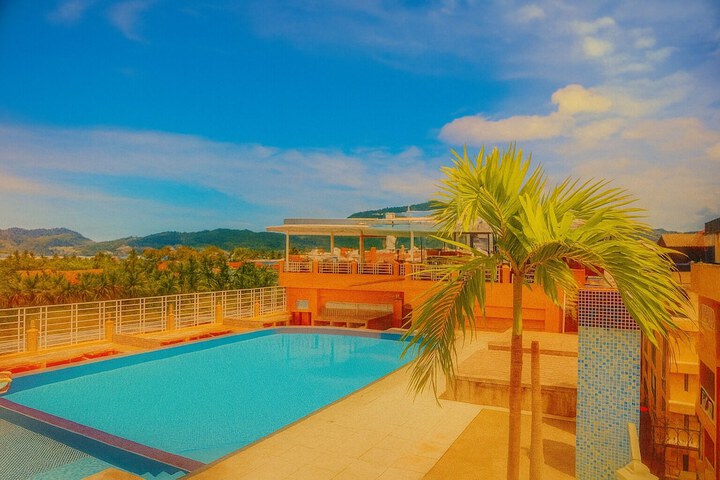 Pool 95 of 127
