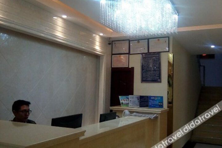 General 2 of 20