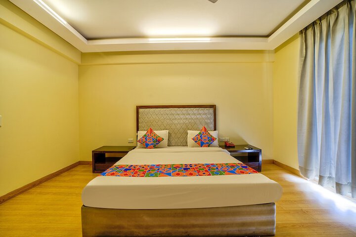 Room 10 of 33