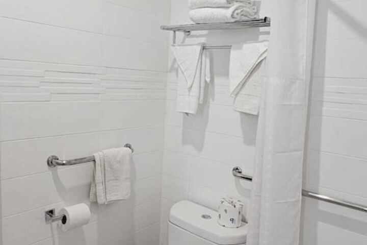 2 Double Bed Mobility Accessible (9 of 18)