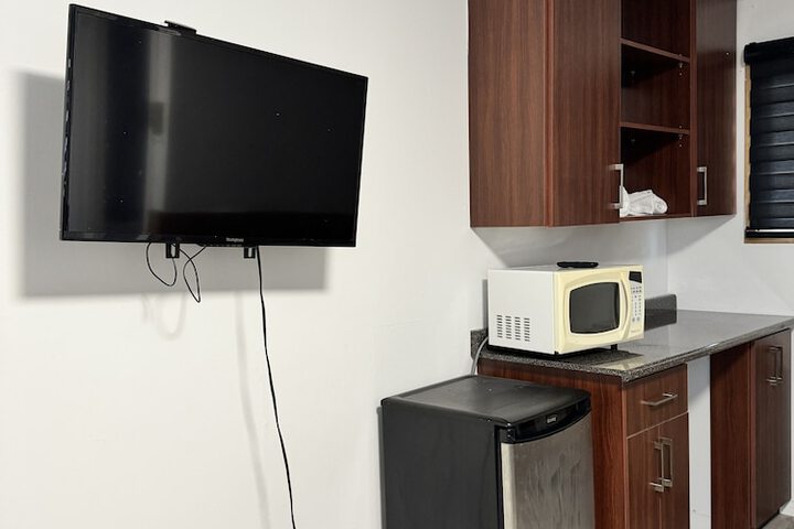 Room 12 of 28