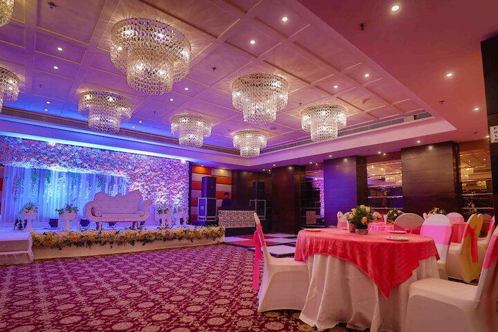Banquet hall
