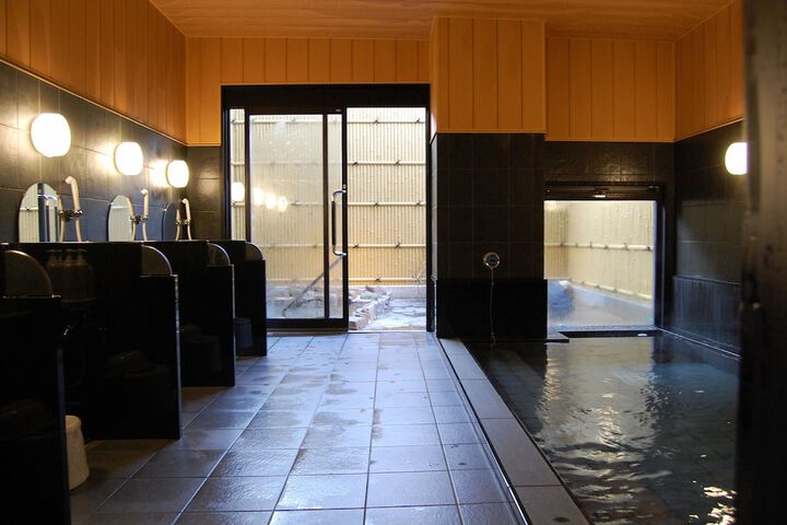 Room 15 of 21