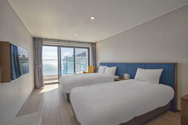 Room 3 of 29