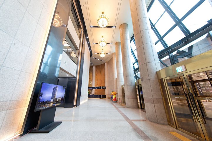 Lobby Entry