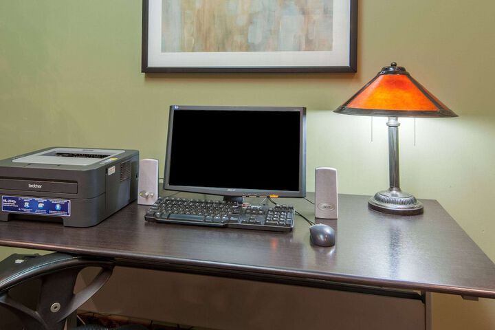 Business Center 45 of 46