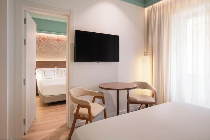 Room 41 of 119