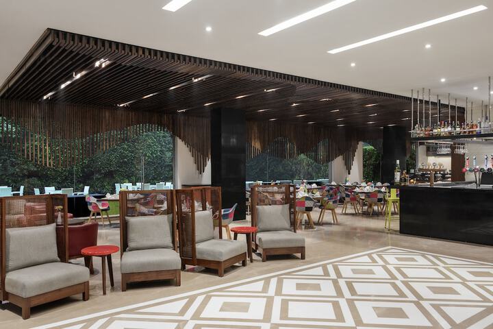 Guest Lobby