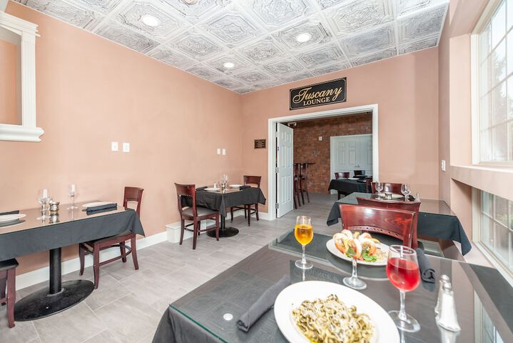 Breakfast area