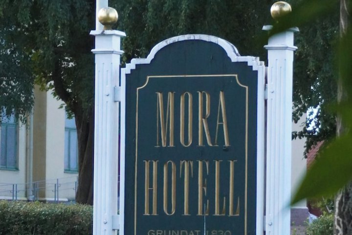 Hotel 62 of 63