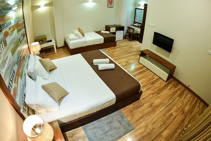 Room 19 of 171